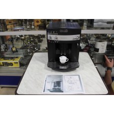 Кофемашина Delonghi ESAM 3000