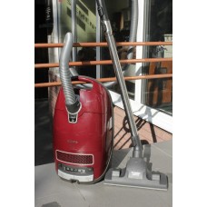 Пилосос Miele S8340